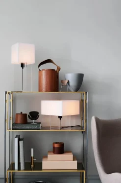 Fritz Hansen Miniature Serie 7 stol af Arne Jacobsen> Gaver Til Ham|Figurer