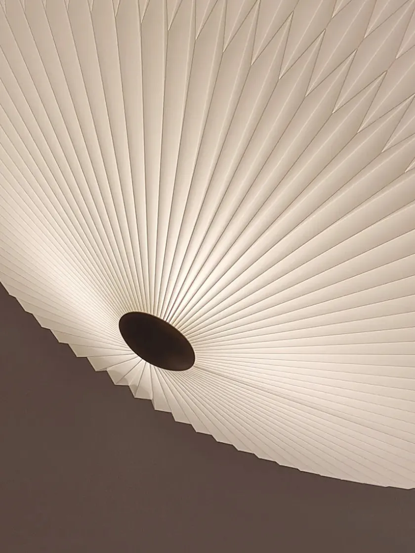 Le Klint Model 23 Loftlampe, Ø 50 cm fra> Spots|Plafonder
