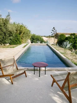 GUBI MR01 Initial Lounge Chair Outdoor fra><noscript><img width=
