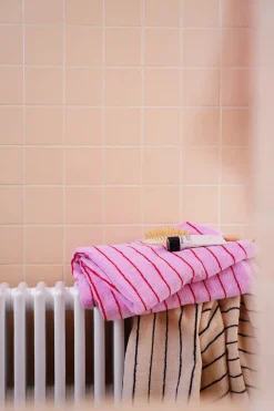 Bongusta Naram towel - Lilac & Neon yellow fra><noscript><img width=