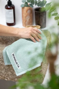 Bongusta Naram towel - Sea foam & Deep teal fra><noscript><img width=