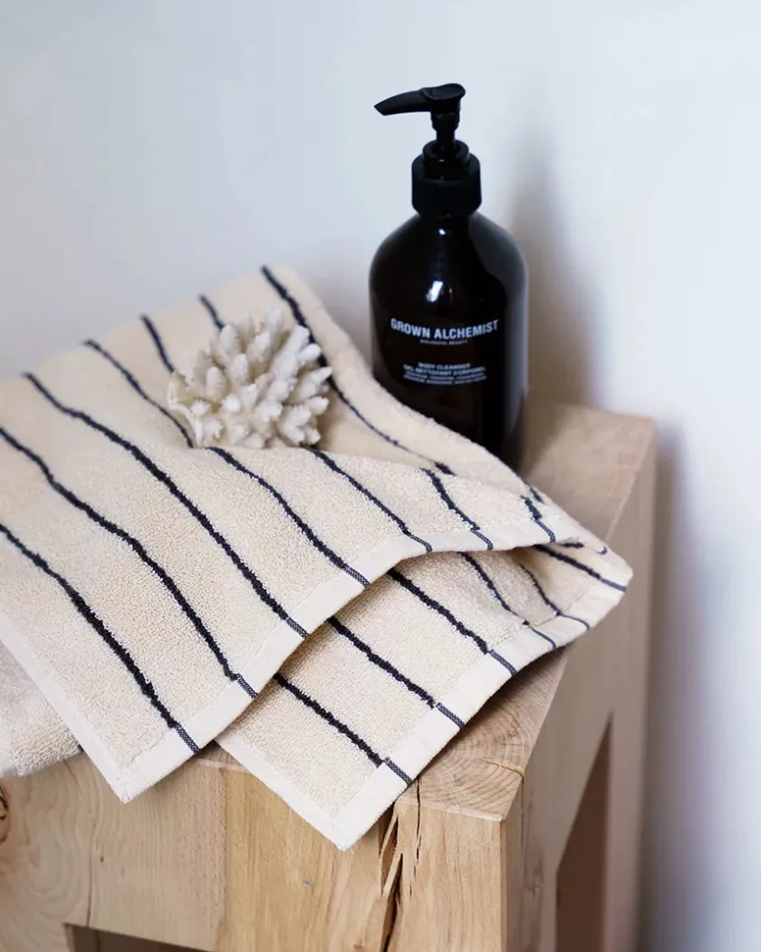 Bongusta Naram towel - Sea foam & Deep teal fra> Gaver Til Ham|Gaver Til Hende