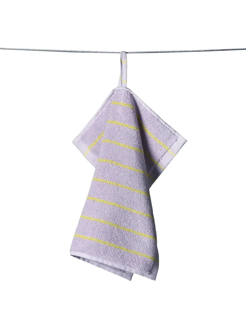 Bongusta Naram towel - Soft Fuchsia fra> Badeværelsestekstiler