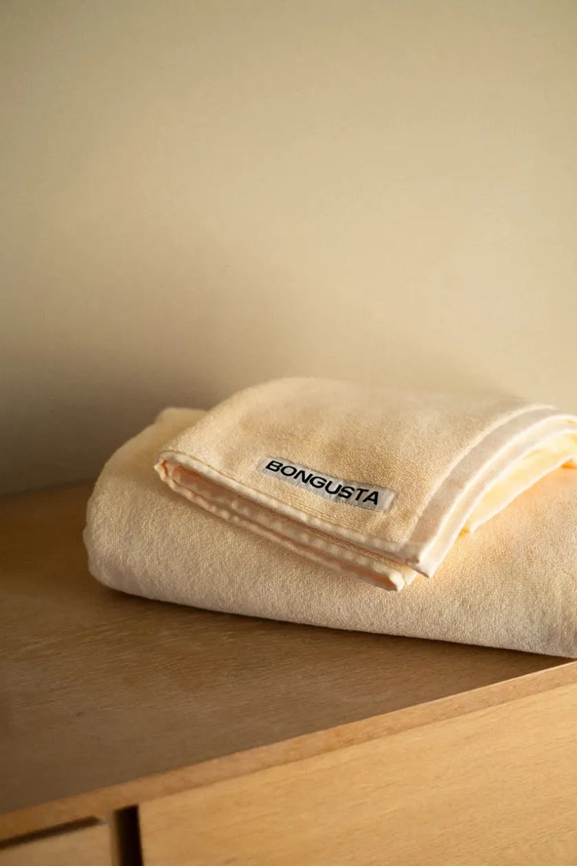 Bongusta Naram towel - Soft Fuchsia fra> Badeværelsestekstiler