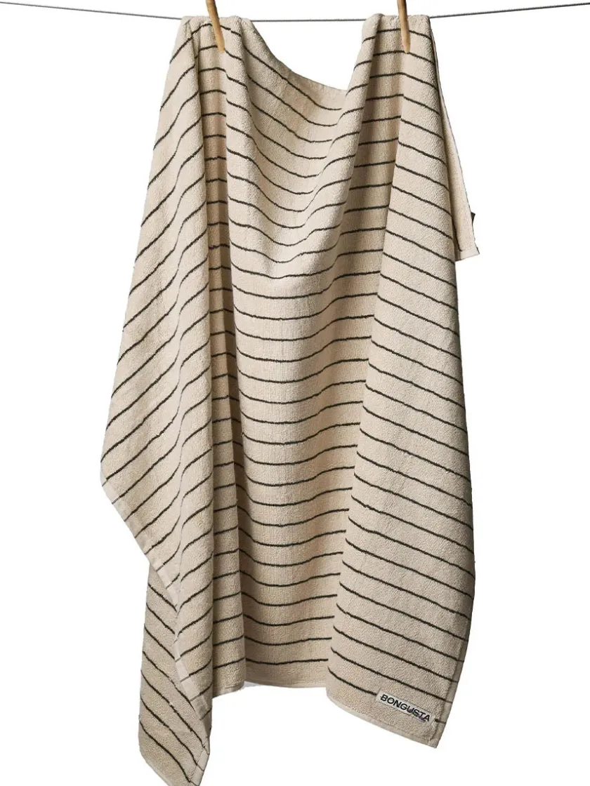 Bongusta Naram towel - Soft Fuchsia fra> Badeværelsestekstiler