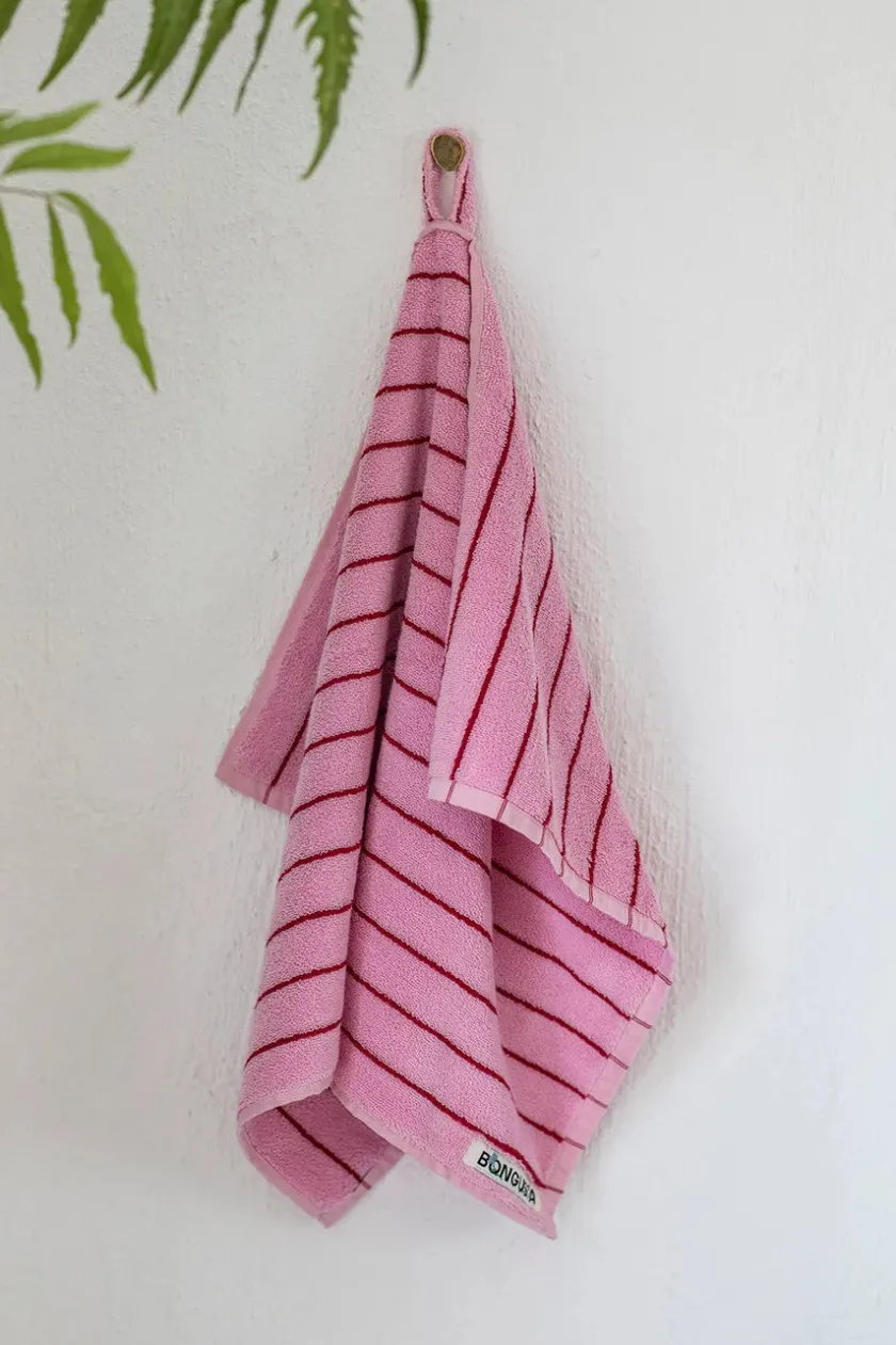 Bongusta Naram towel - Soft Fuchsia fra> Badeværelsestekstiler