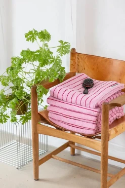 Bongusta Naram towel - Soft Fuchsia fra><noscript><img width=