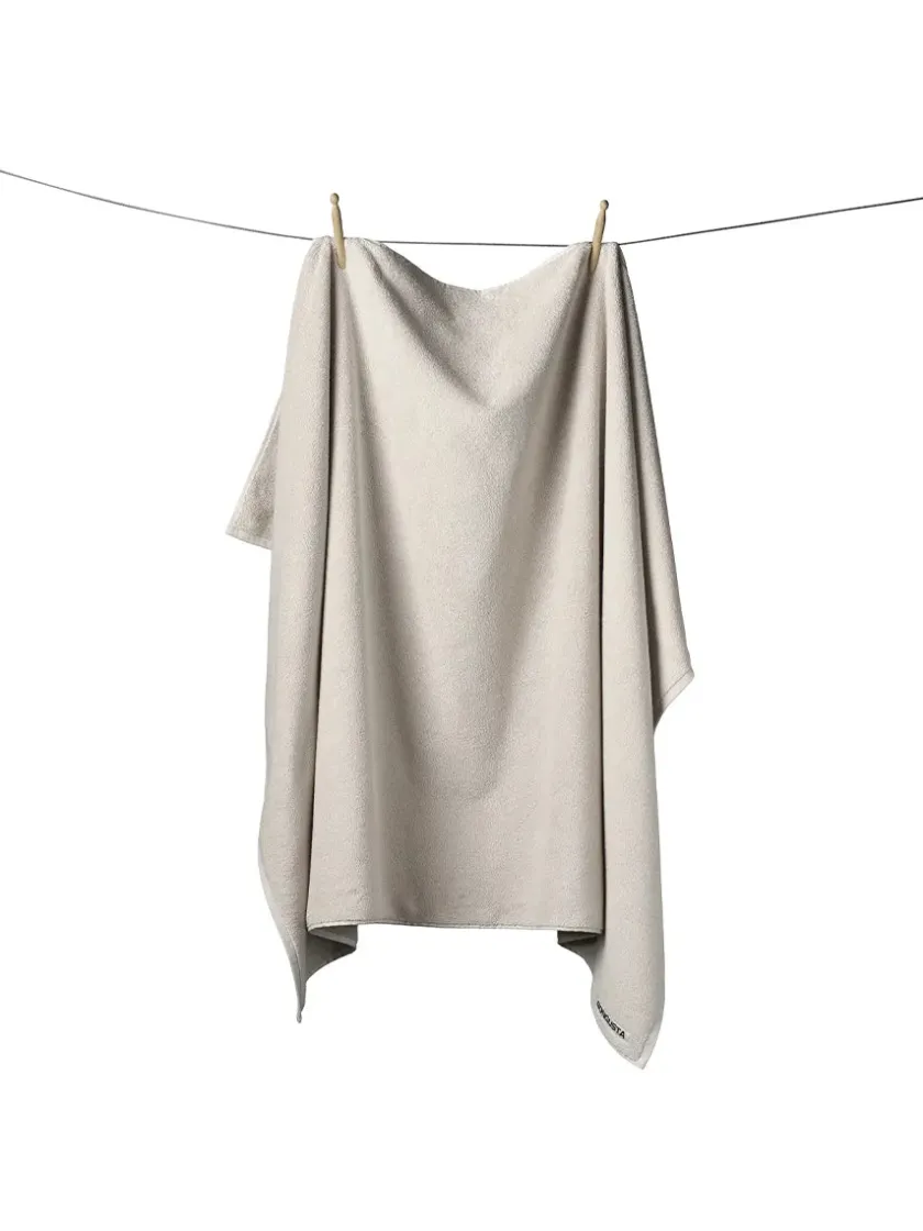 Bongusta Naram towel - Soft Fuchsia fra> Badeværelsestekstiler