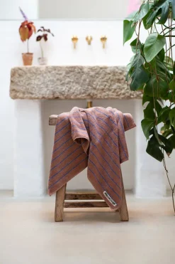 Bongusta Naram towel - Soft Fuchsia fra><noscript><img width=