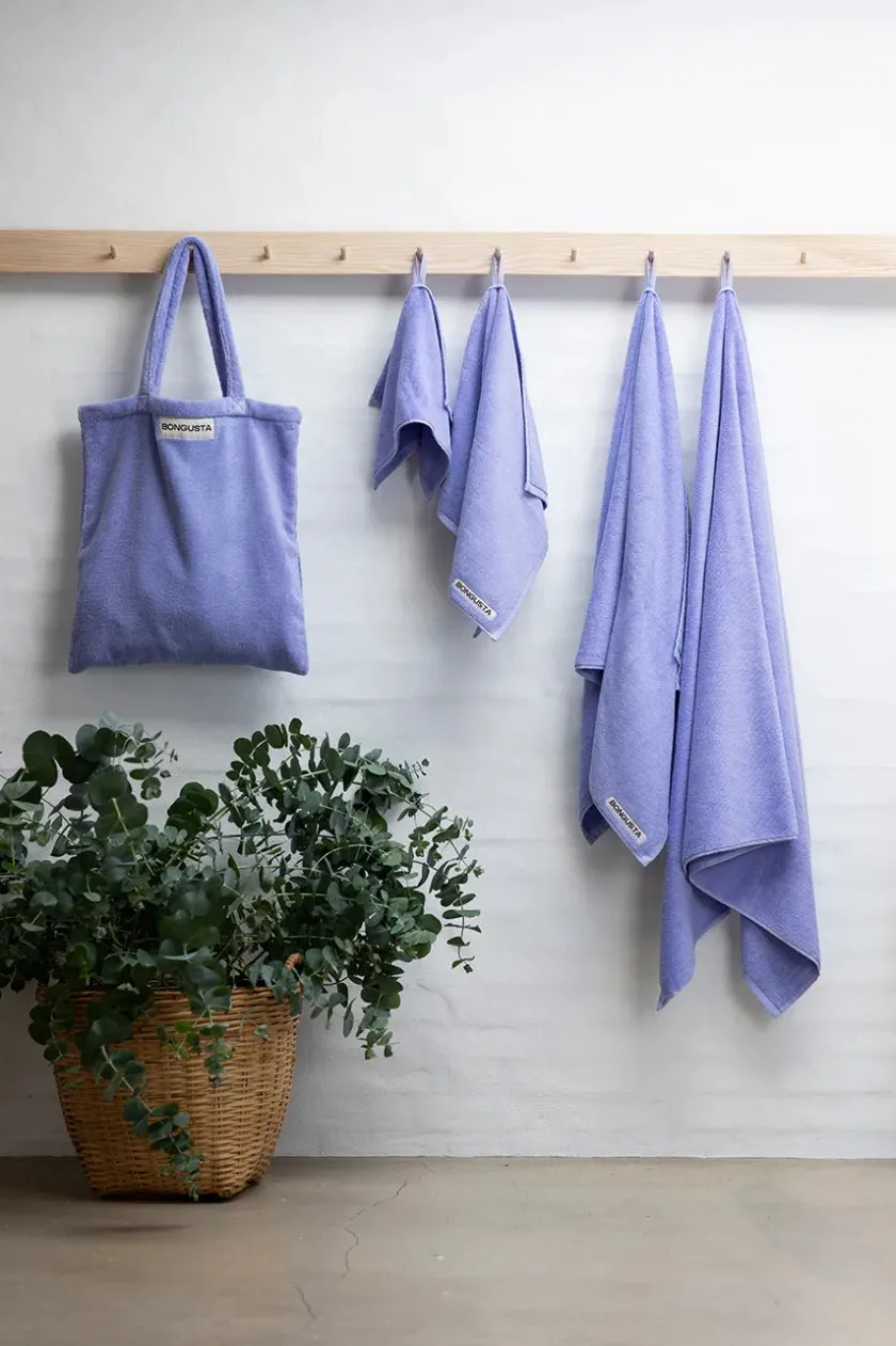 Bongusta Naram towel - Soft Fuchsia fra> Badeværelsestekstiler