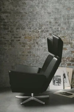 Fritz Hansen Oksen Lænestol af Arne Jacobsen><noscript><img width=
