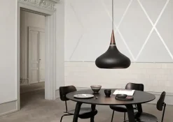 Fritz Hansen Orient Pendel, black fra> Pendler|Spots