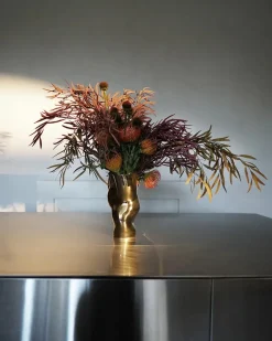 Hein Studio Ostrea 25 Vase, gold fra><noscript><img width=
