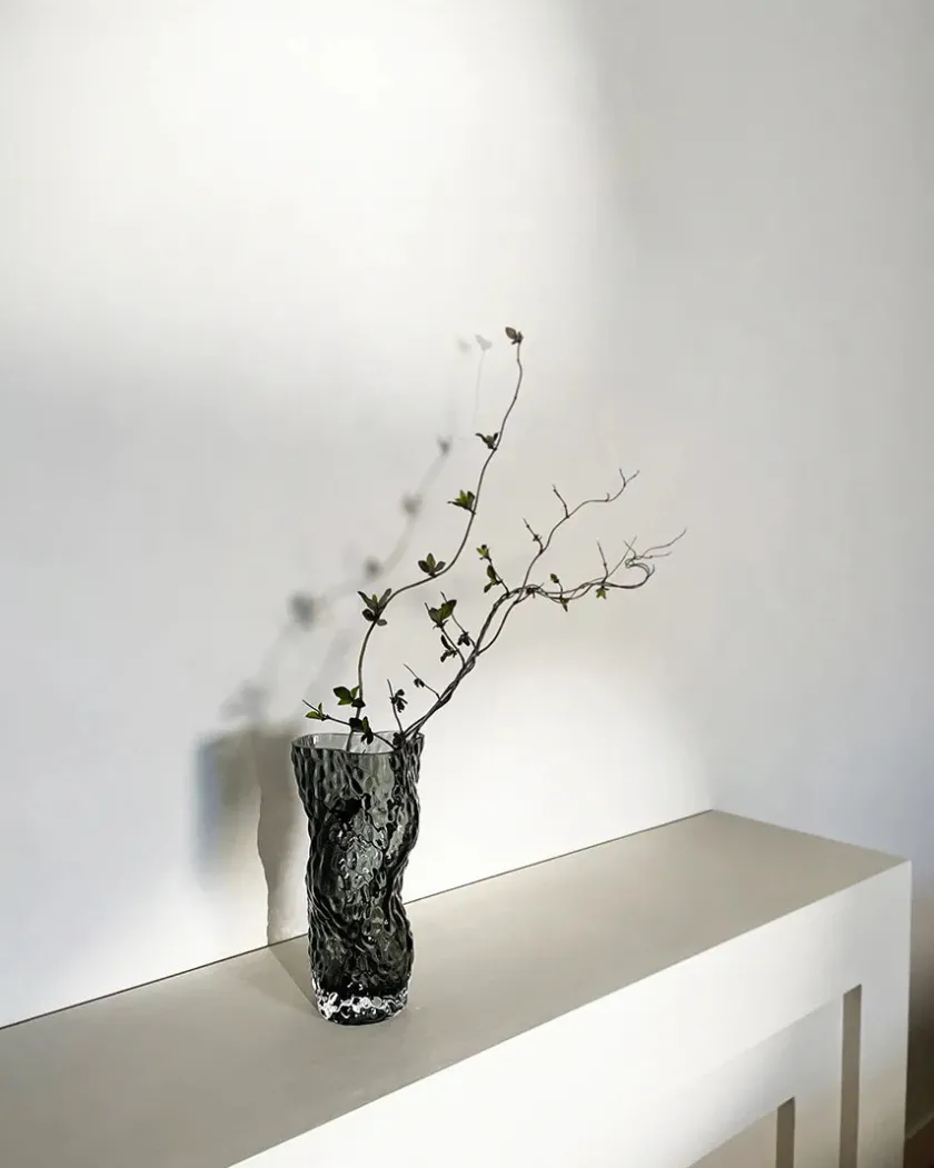 Hein Studio Ostrea Vase, amber fra> Vaser