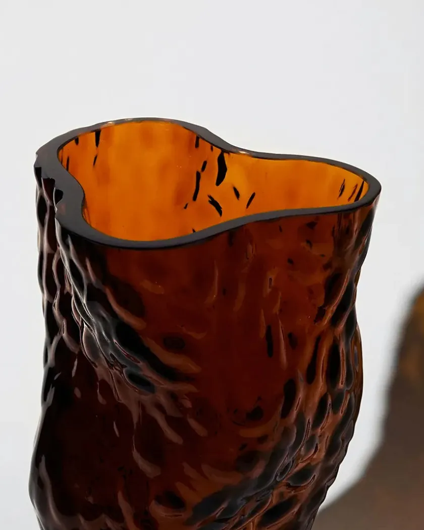 Hein Studio Ostrea Vase, midnight blue fra> Gaver Til Hende|Vaser