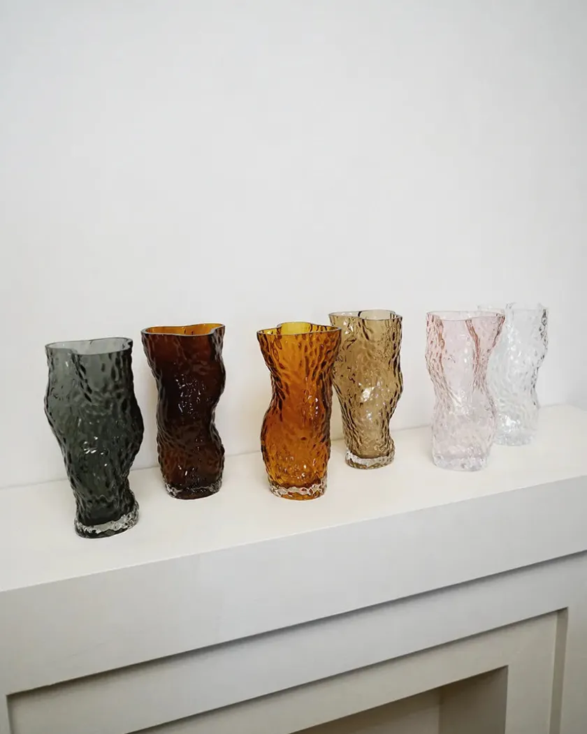 Hein Studio Ostrea Vase, midnight blue fra> Gaver Til Hende|Vaser