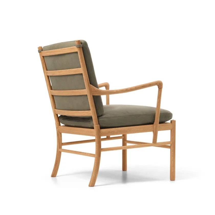 Carl Hansen & Søn OW149 Colonial lænestol, valnød olie, Terra-læder af Ole Wanscher> Loungestole|Lænestole