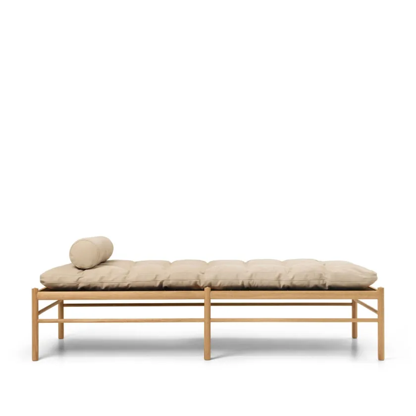 Carl Hansen & Søn OW150 daybed eg olie, Terra-læder af Ole Wanscher> Daybeds|Sofaer