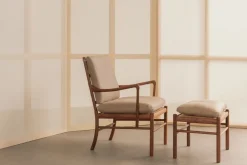 Carl Hansen & Søn OW149F Fodskammel til Colonial lænestol, valnød olie, Terra-læder af Ole Wanscher> Skamler|Fodskamler