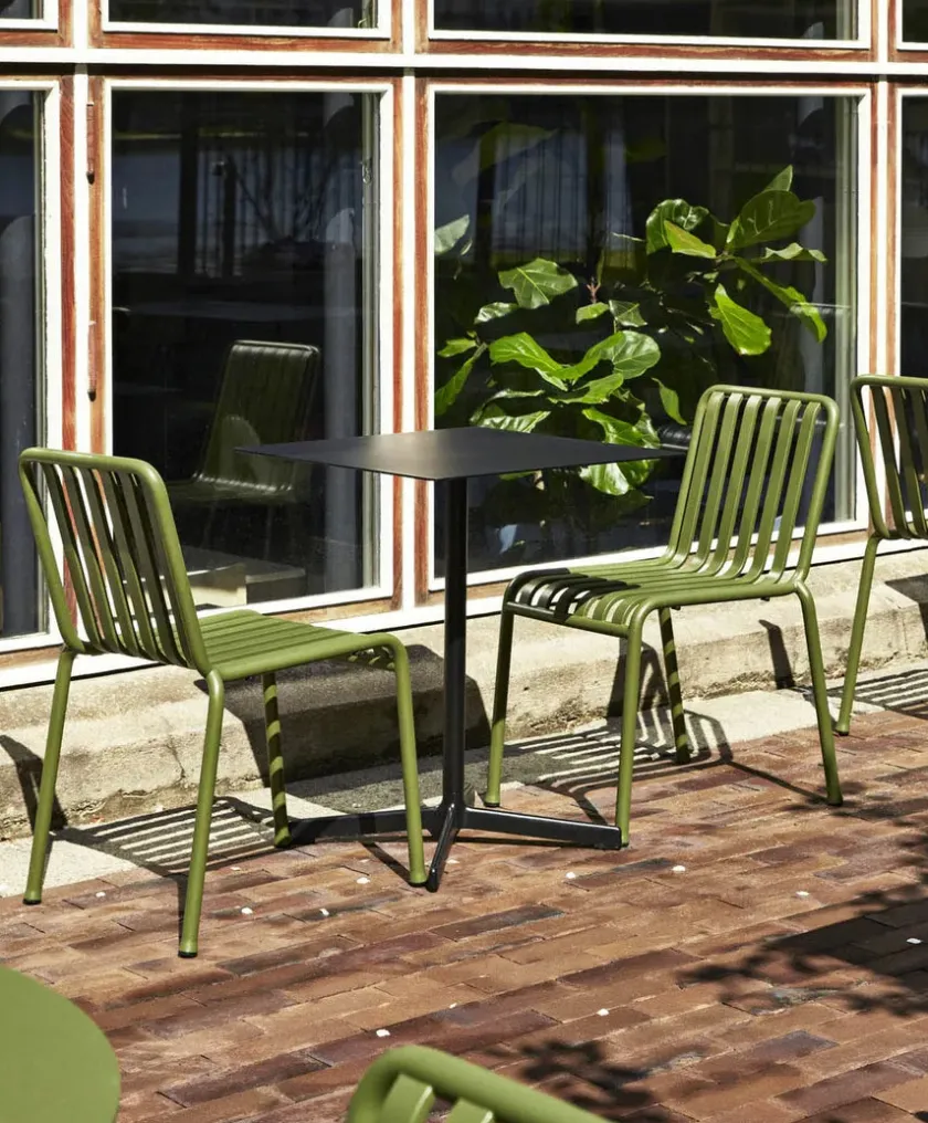 HAY Palissade Chair, Deep Blue fra> Havestole