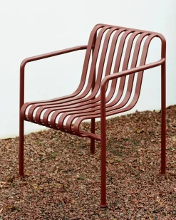 HAY Palissade Dining Armchair, iron red fra> Havestole