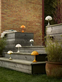 Louis Poulsen Panthella 160 Portable V3, brass af Verner Panton><noscript><img width=