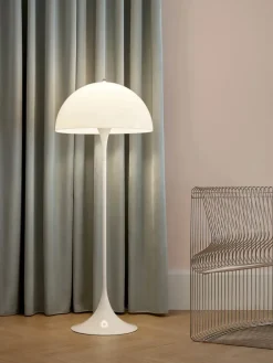 Louis Poulsen Panthella gulvlampe af Verner Panton> Gulvlamper|Spots