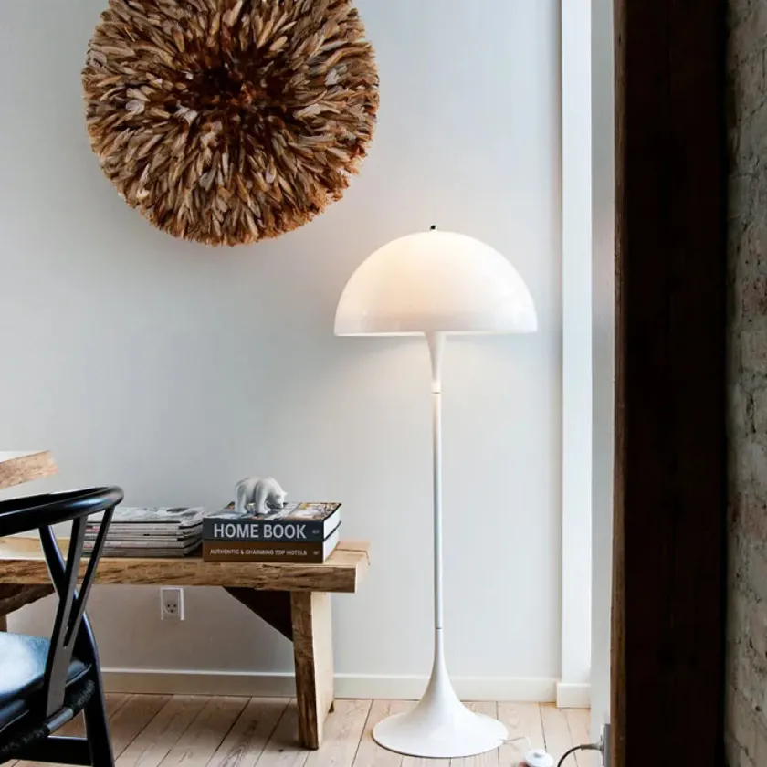 Louis Poulsen Panthella gulvlampe af Verner Panton> Gulvlamper|Spots