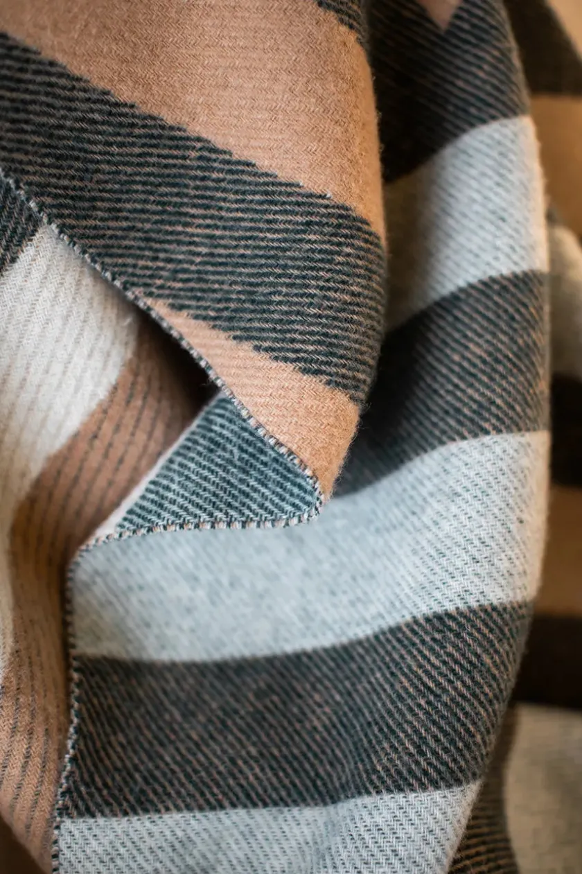 raawii Patch Plaid, leaf/egg/jet fra> Puder Og Plaider