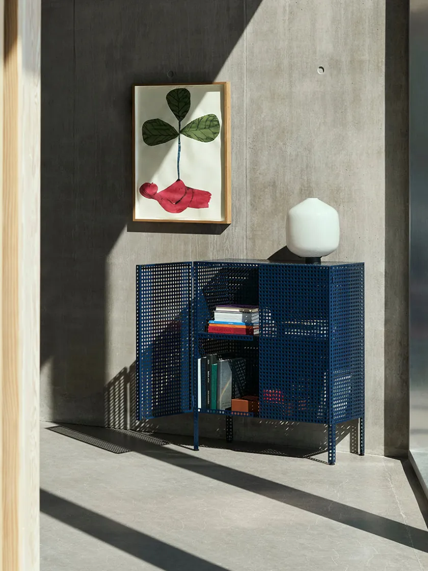 HAY Perforated Cabinet Floor, Medium fra> Skænke