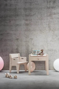 Carl Hansen & Søn Peters Stol CH410 af Hans J. Wegner><noscript><img width=