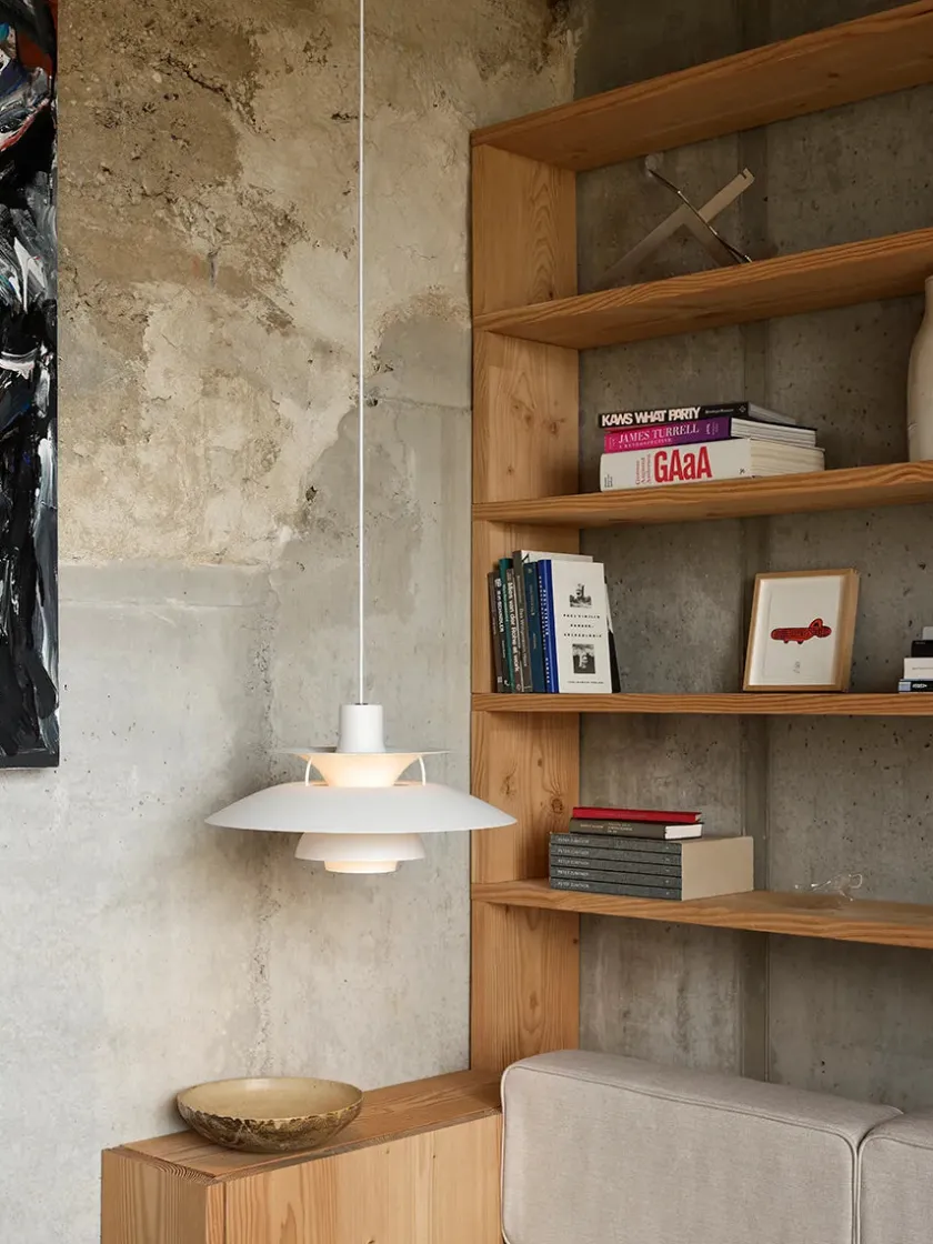 Louis Poulsen PH 5 pendel, monokrom af Poul Henningsen> Spots|Pendler