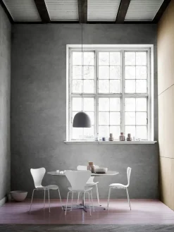Fritz Hansen Piet Hein A826 Spisebord, Ø145 cm fra> Spiseborde