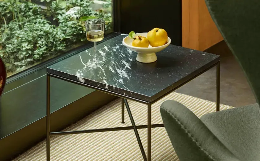 Fritz Hansen Planner Sofabord 100x100 fra> Sofaborde