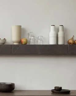 Audo Copenhagen Plinth Shelf Grey Kendzo marmor fra><noscript><img width=
