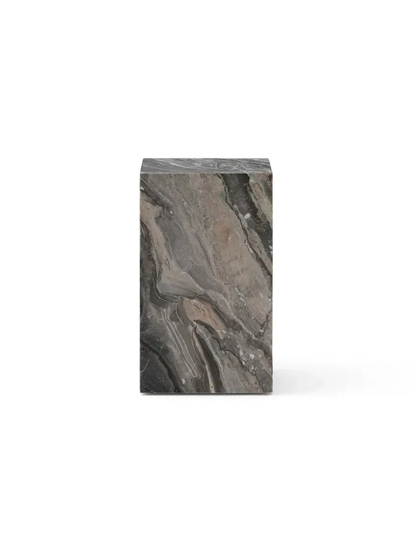 Audo Copenhagen Plinth Tall, grey galaxy marble fra> Sideborde Og Små Borde