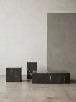 Audo Copenhagen Plinth Tall Grey Kendzo marmor fra> Sideborde Og Små Borde