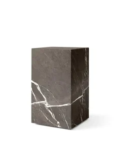 Audo Copenhagen Plinth Tall Sand Kunis Breccia marmor fra><noscript><img width=