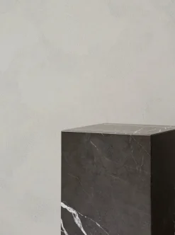 Audo Copenhagen Plinth Tall White Carrara marmor fra><noscript><img width=