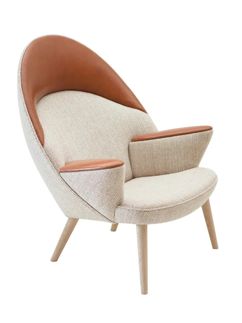 PP Møbler PP521 Den Polstrede Påfugl af Hans J. Wegner> Loungestole|Lænestole