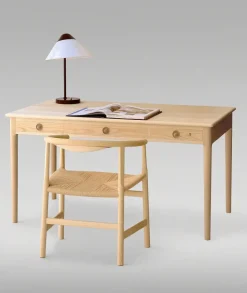 PP Møbler PP305 Skrivebord af Hans J. Wegner><noscript><img width=