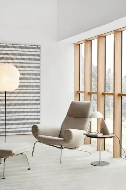 Fredericia Furniture Queen Lænestol af Hans J. Wegner><noscript><img width=