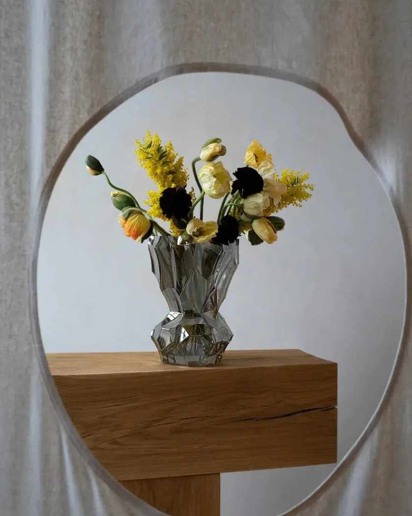 Hein Studio Reflection Vase, new smoke fra> Vaser