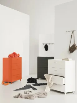 String Furniture Relief Kommode, lav fra String><noscript><img width=
