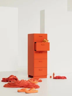 String Furniture Relief Kommode, lav fra String><noscript><img width=