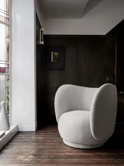 Ferm Living Rico Lounge Chair, Utzon-Can Lis fra><noscript><img width=