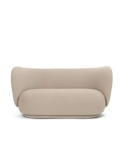 Ferm Living Rico Sofa 2, Utzon-Can Lis fra><noscript><img width=