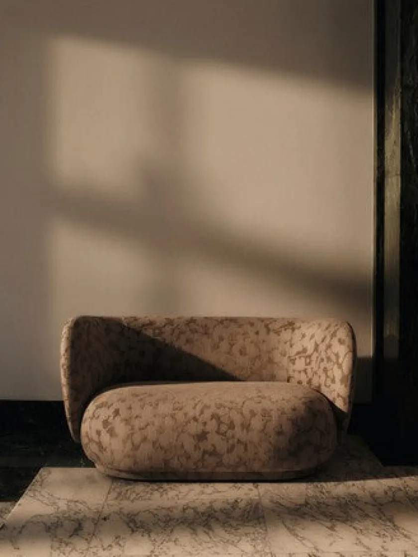 Ferm Living Rico Sofa 2-seater Cilla Taupe fra> Sofaer