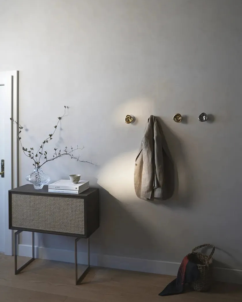 Hein Studio Ripple Knob Small, silver fra> Knagerækker|Entrémøbler