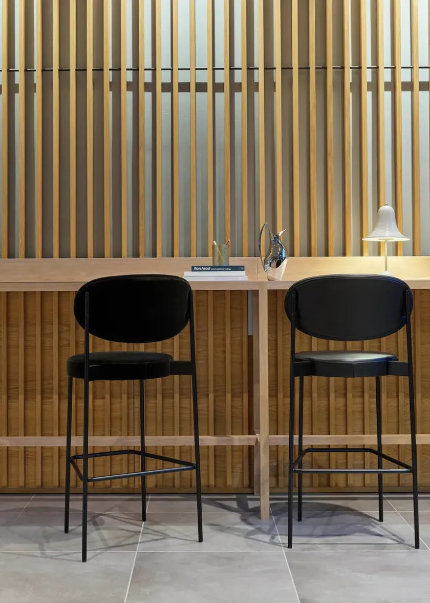 Verpan Serie 430 barstol, sort af Verner Panton> Barstole